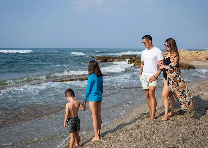 Thalasses * Adelianos Kampos