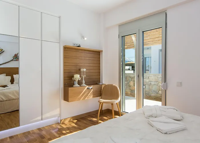 Thalasses * Аделианос Кампос