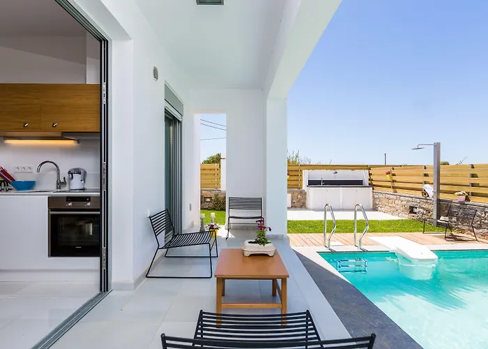 Villa Thalasses Adelianos Kampos