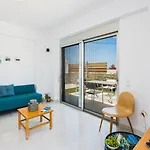 Thalasses Villa *