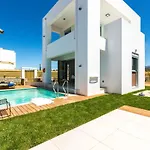 Thalasses Villa *