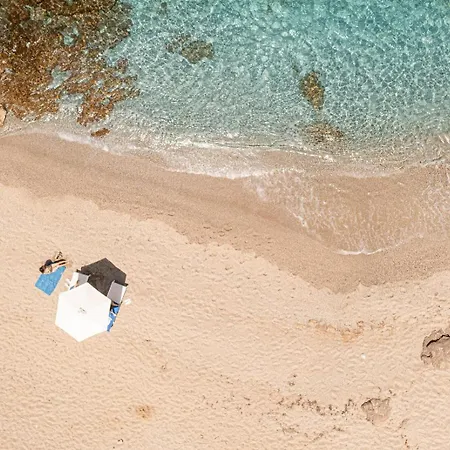 Thalasses Аделианос Кампос