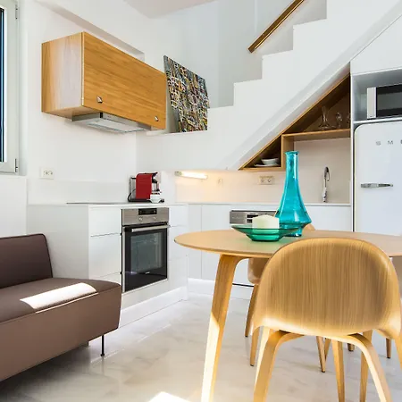 Thalasses * Adelianósz Kámbosz