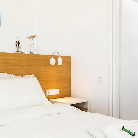 Thalasses * Adelianos Kampos